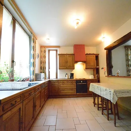 Dom wakacyjny Spacious Retreat,