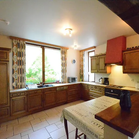 Spacious Retreat, *