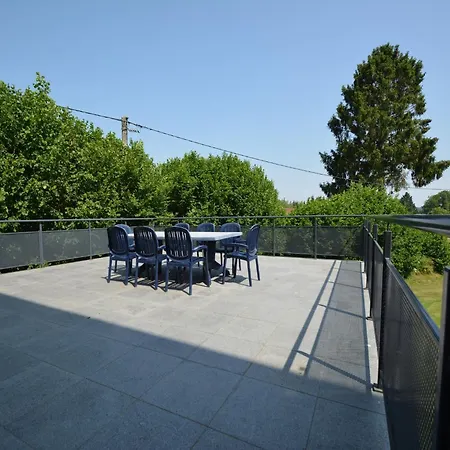 Spacious Retreat, Daverdisse