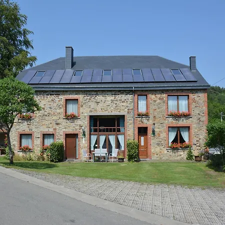 Spacious Retreat, 度假居 Daverdisse