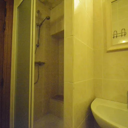Spacious Retreat, *